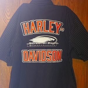 Mens Harley-Davidson garage shirt